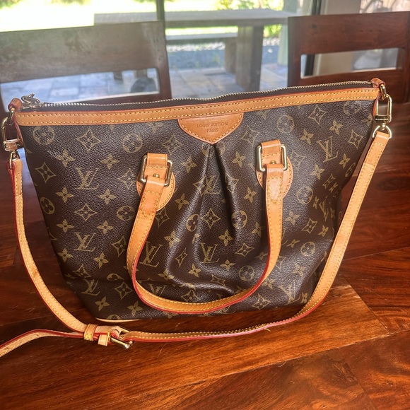 Authentic Louis Vuitton Palermo bag. - Picture 1 of 12